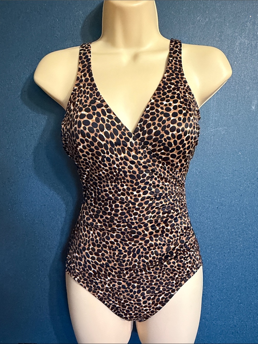 Miracle suit size 8 one pc animal print swimsuit